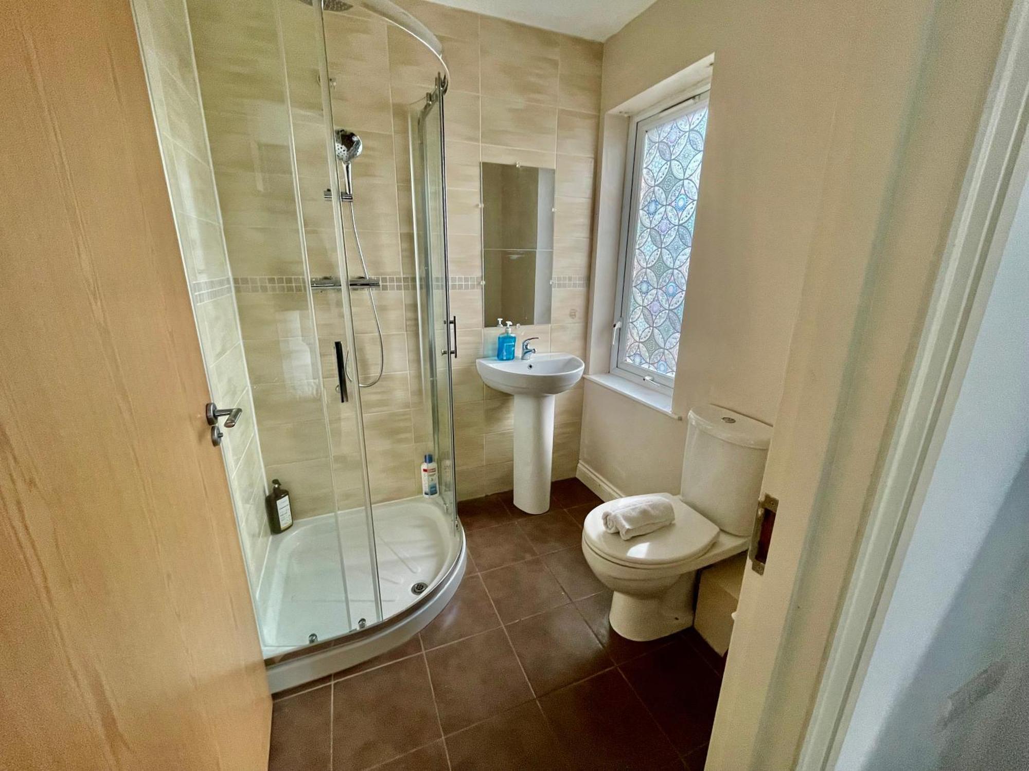 2 Bedroom City-Centre Apartment With Free Parking Belfast Exterior photo